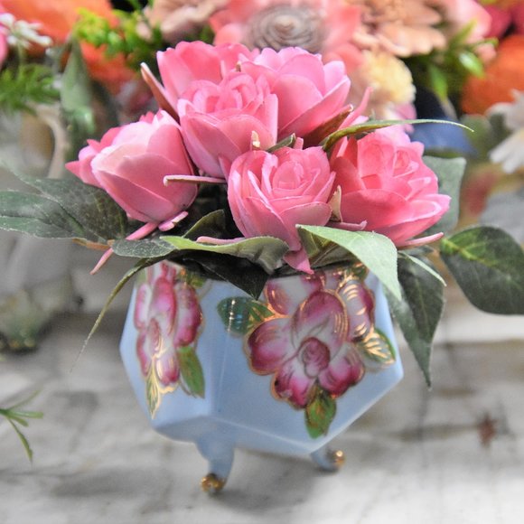 Beautiful antique square single handle footed sugar bowl with Sola wood roses - Picture 5 of 11